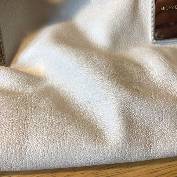 MICHAEL Michael Kors White Satchel - Picture 16 of 16